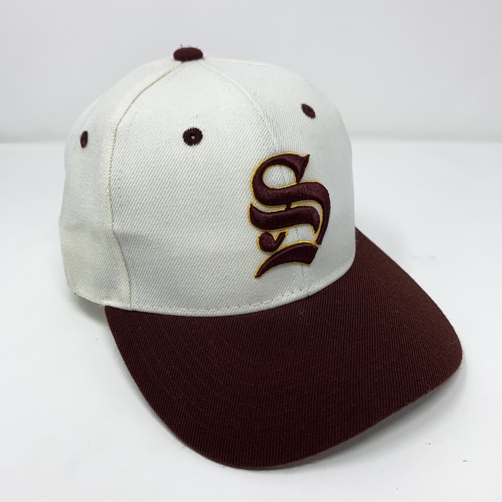 Chieftains S Embroidered White Maroon Fitted Baseball Cap Hat 7 1/4 Wool Blend